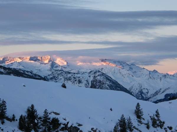 Massif-de-la-Maladette.jpg