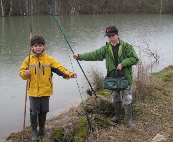 Même les enfants aiment la pêche
