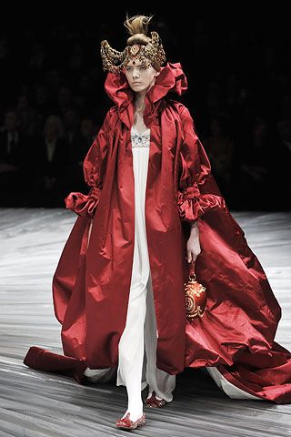 alexander-mcqueen-fall-winter-2008-2009-dress.jpg