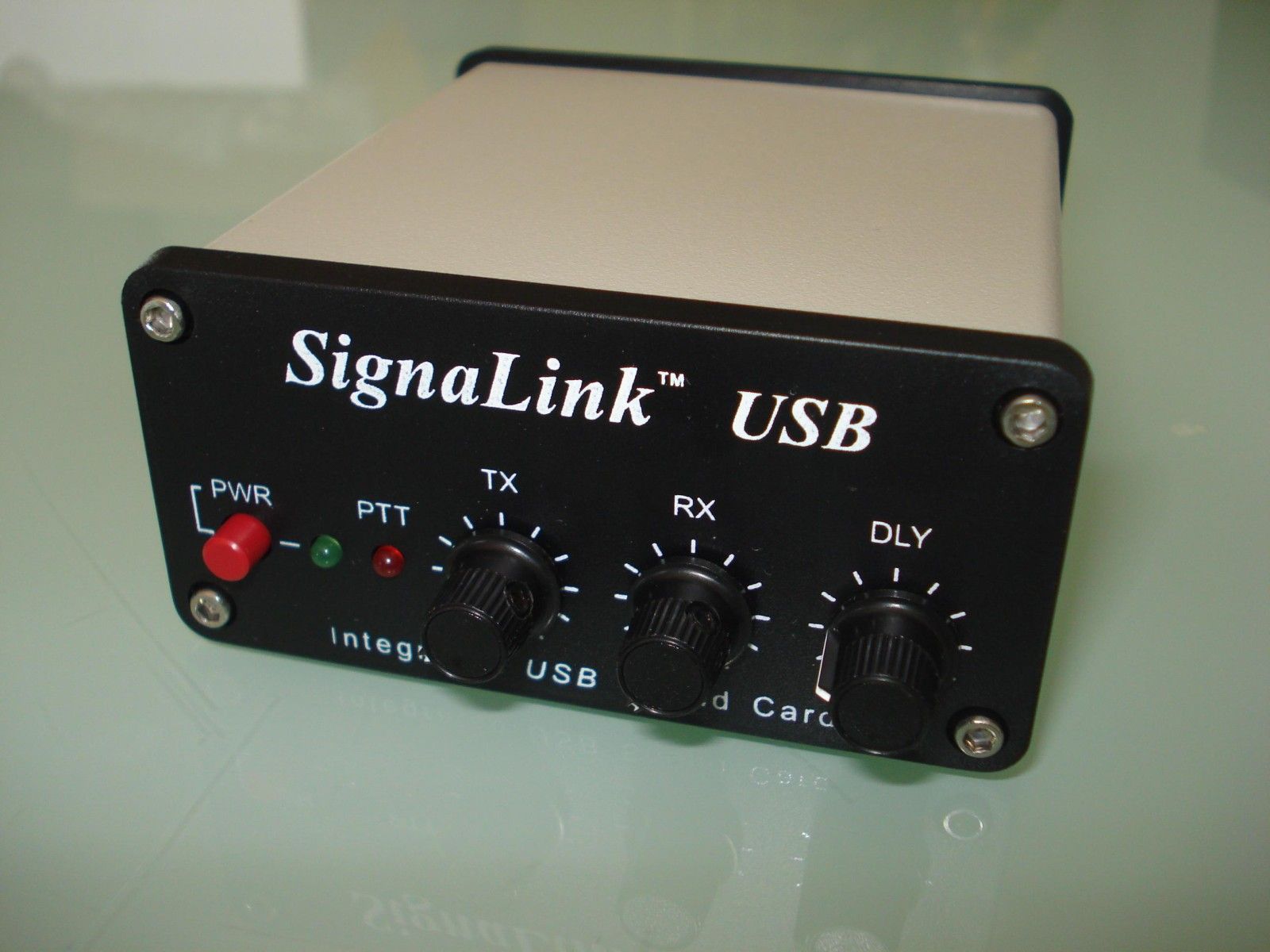SIGNALINK-USB in the shack ! - F8DZY's blog - "HAM RADIO only..."