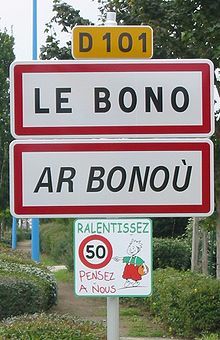 220px-Le Bono bilingual sign