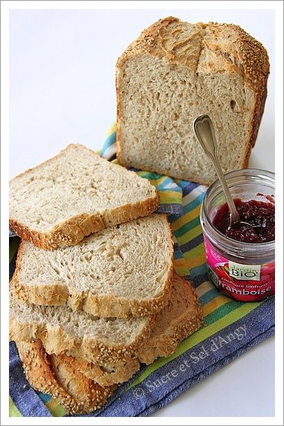 pain-au-levain-farine-epeautre-complet-cereales.jpg pain-au-levain-machine-a-pain.jpg