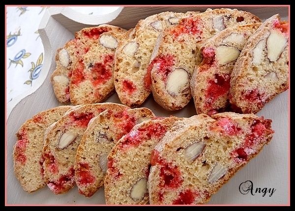 croquants aux pralines roses et aux amandes croquants aux pralines roses et aux amandes