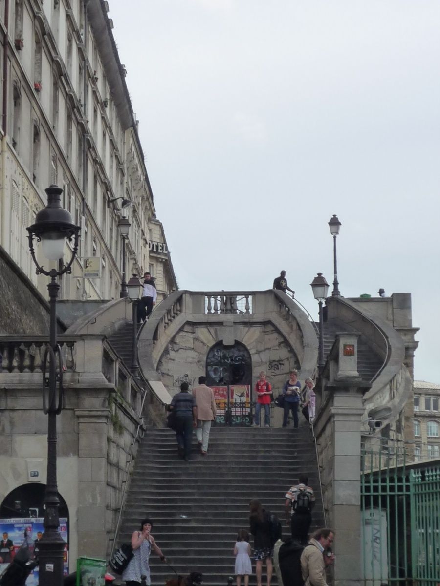 provoquer une rencontre fortuite