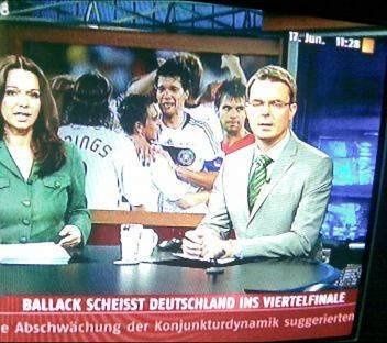 Ballack scheißt ins Viertelfinale, Quellenlage ungeklärt