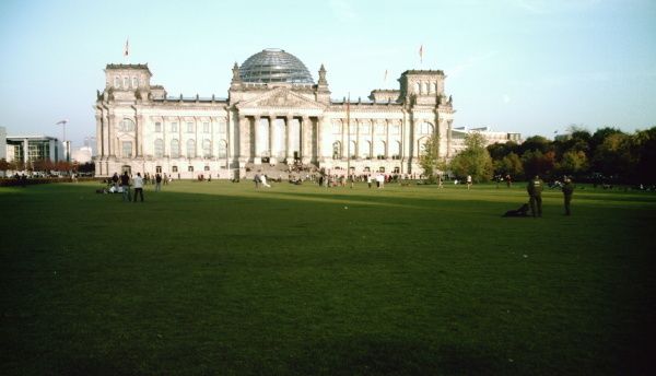 Platz der Republik war gesperrt - für manche, Quelle: Sashs Cam