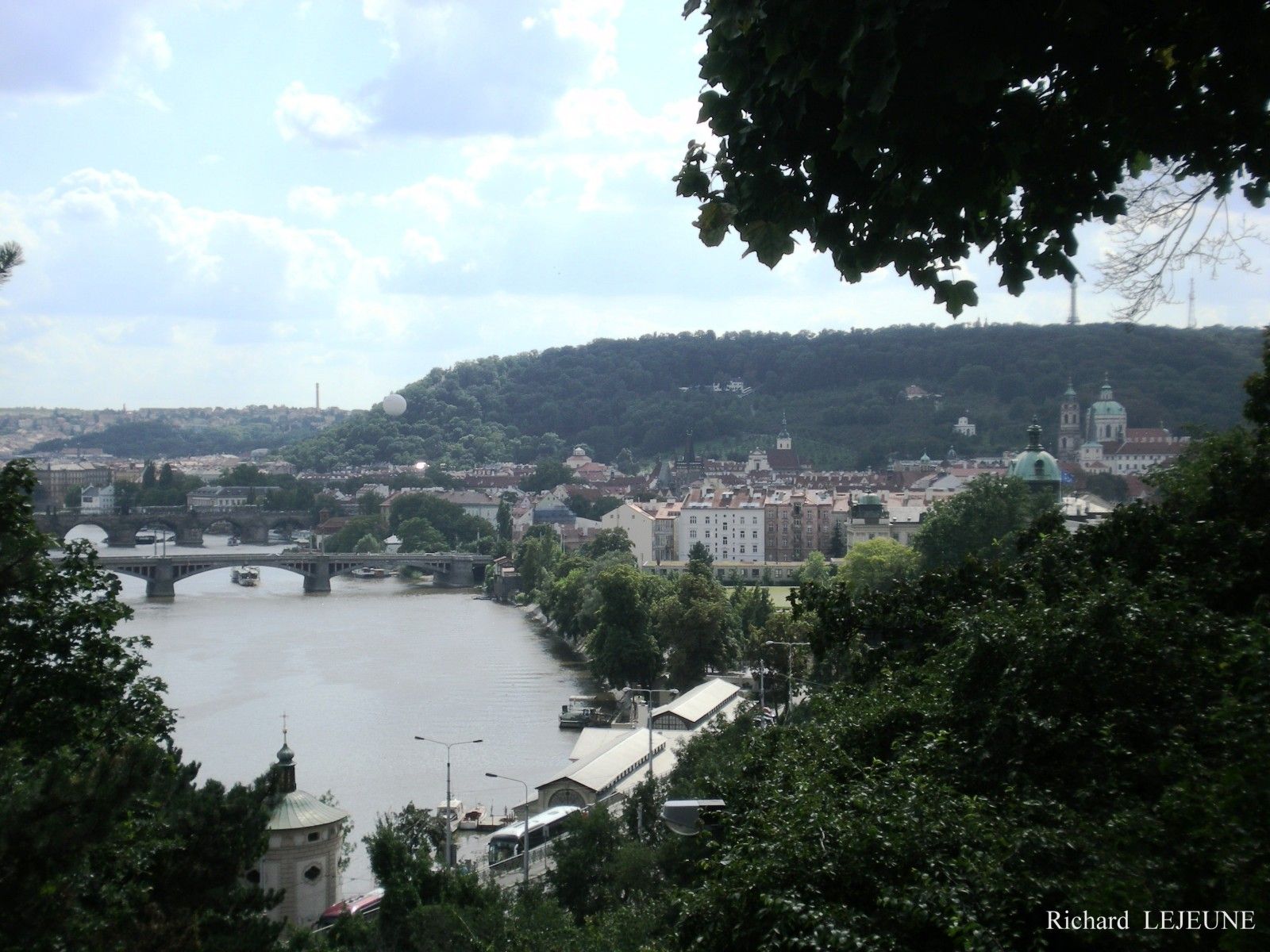 Mala Strana sur la rive ouest de la Vltava, vu de la colline de Letna