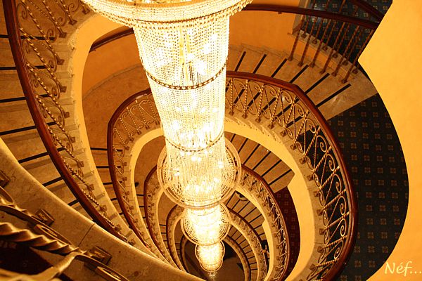 Escalier-Hotel-du-Caire-09.jpg