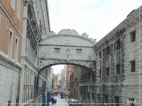 Le-pont-des-soupirs-Venise.jpg