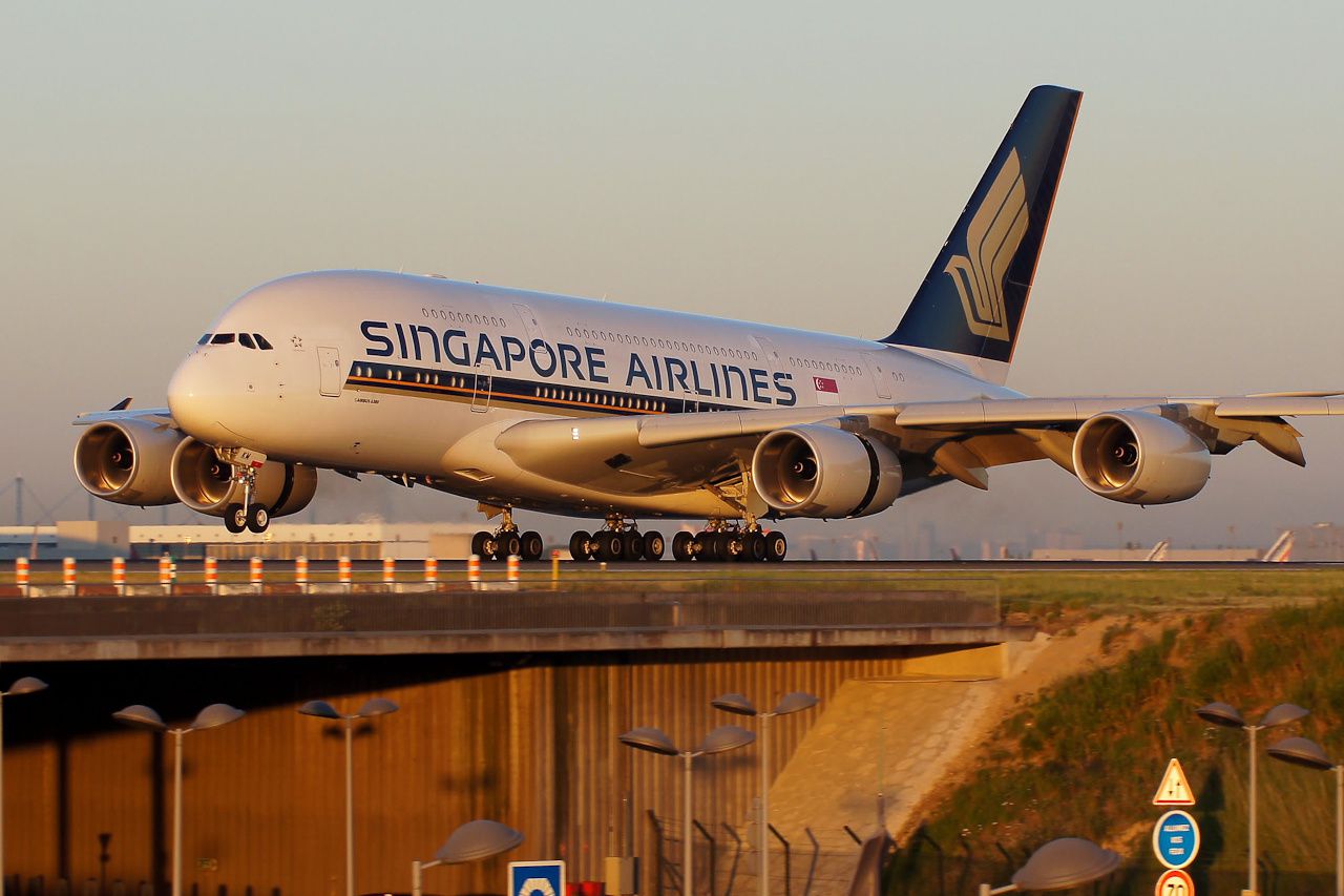 A380 Singapore 9V-SKM 7