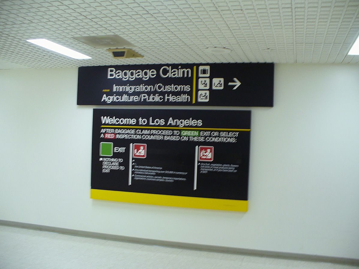 LAX - panneau Immigration