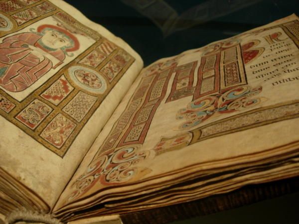 écrits et illustration - celte - bible - moyen age écrits et illustration - celte - bible - moyen age