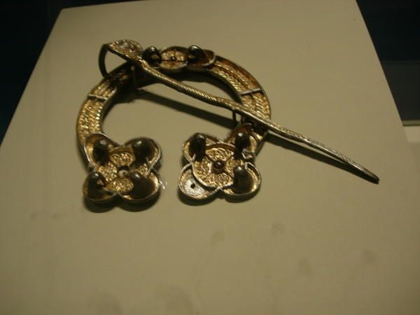 broche bijou celte moyen age medieval broche bijou celte moyen age medieval