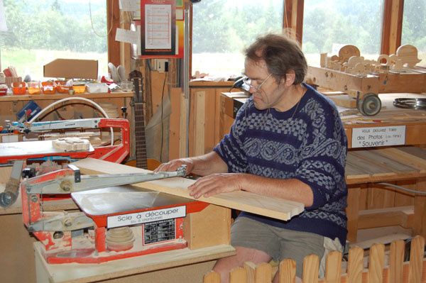 jouet en bois artisanal