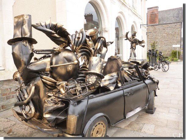 Sculptures-J.Delattre-Bain-de-Bretagne-Avril-2013.jpg