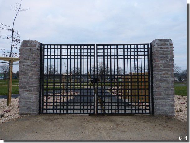 portail cimetière 4