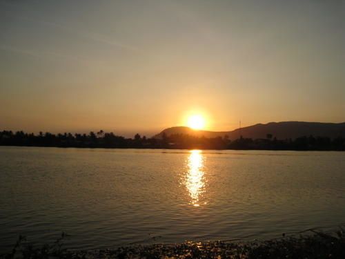 Coucher de soleil sur la riviere a Kampot