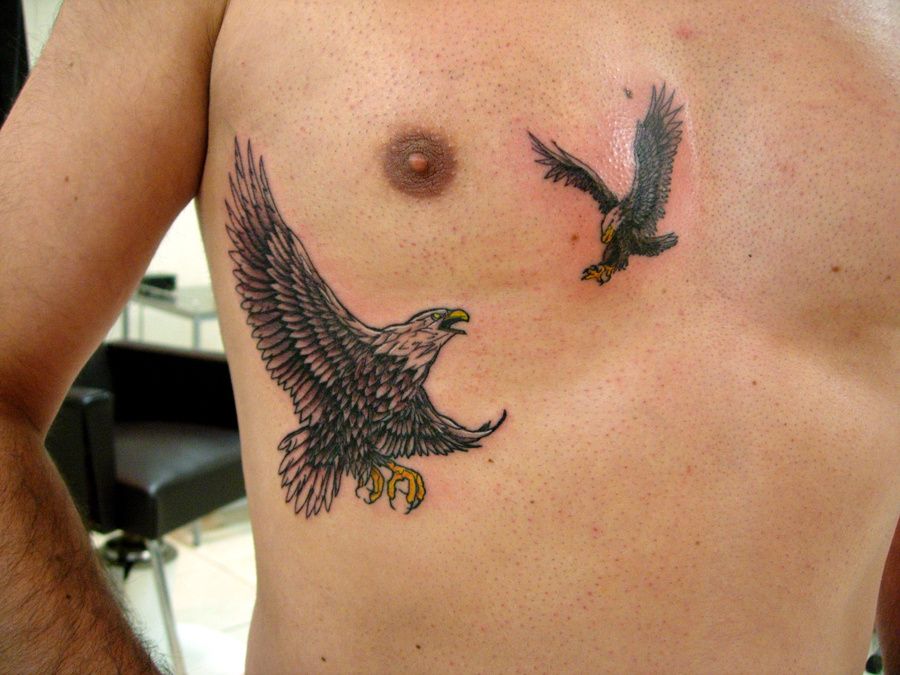 Paille en queue tatouage papillon avec