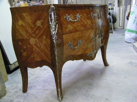 commode Louis XV placage bois de rose