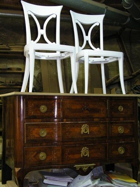 chaise peinture blanc en réalisation