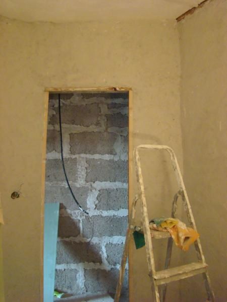 on a fait les enduits dans la salle de bain on a mis 2 vol de pierre ponce pour 1 volume de chaux arienne on a appliqu le mlange la truelle - Enduit Chaux Salle De Bain on a fait les enduits dans la salle de bain on a mis 2 vol de pierre ponce pour 1 volume de chaux arienne on a appliqu le mlange la truelle - Enduit Chaux Salle De Bain