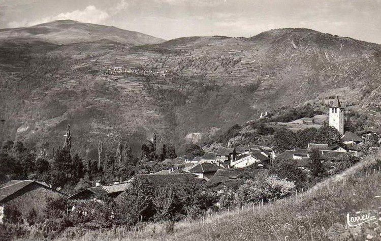 08 Village d'Arquizat près de Miglos en 1955
