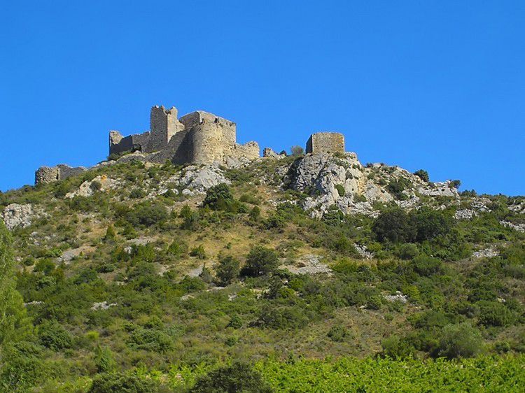 Chateau d'Aguilar 37