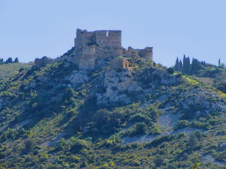 Chateau d'Aguilar 84