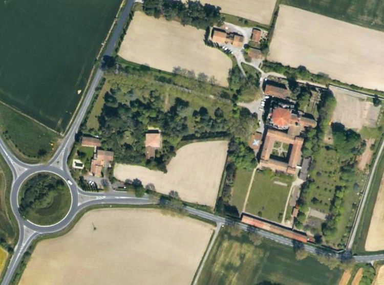 vue aerienne monastère de Prouille