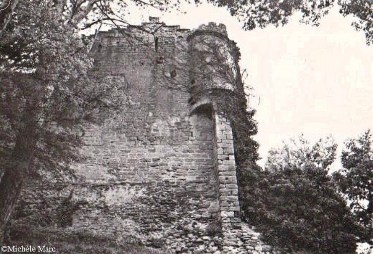 La Pomarède ancien 018 échauguette vers 1980