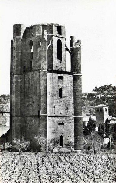 lagrasse 31 en 1950 tour charlemagne