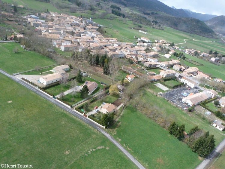 Espezel 26 en 2013 vue aerienne