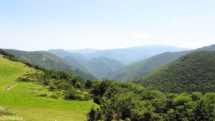 13 Vers l'Est-Sud Est, la Vallée de l'Aude et le P