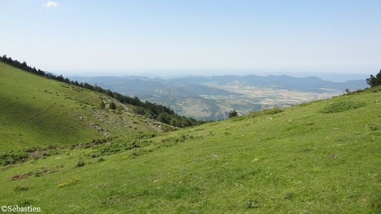 78 En descendant - vue vers le nord et le grand pl