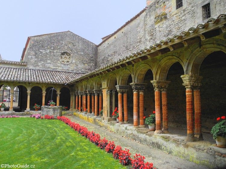 Saint Papoul 072 abbaye