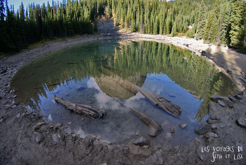 blog pvt photographie pvtiste canada alberta rocheuses rockies moutains voyage montagne couple tour du monde nature parc national lac lake mirror miroir 8mm