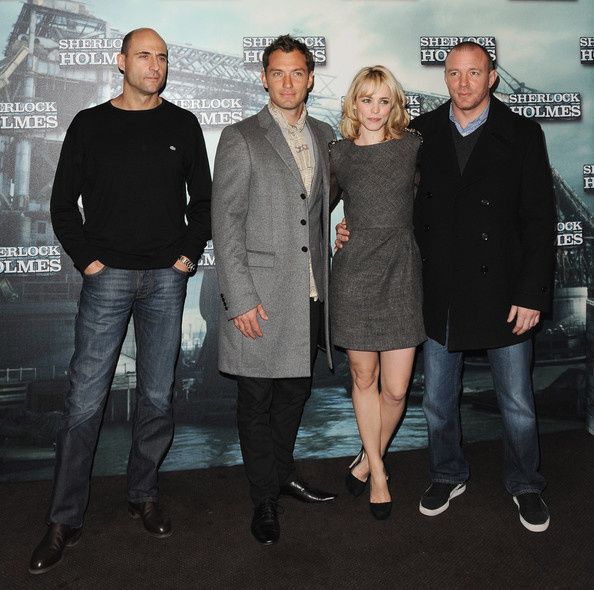 Sherlock-Holmes-Paris-Photocall-oPKCDCi841Ul.jpg