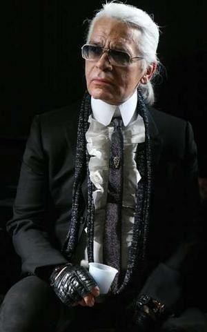lagerfeld_narrowweb__300x4810.jpg