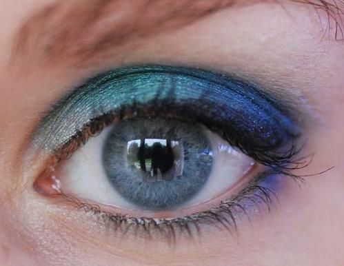 oeil_teal_blue6.jpg