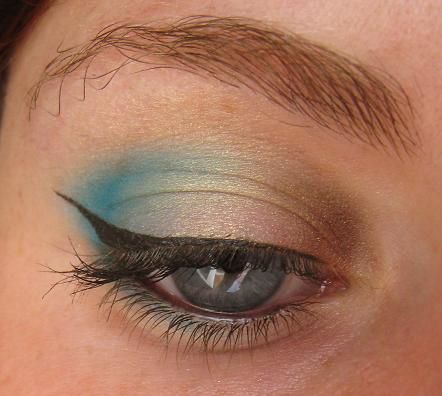 oeil_ocre_turquoise.jpg