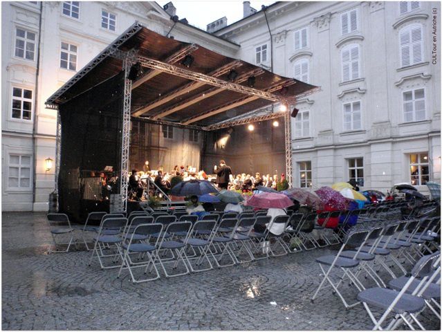 Hofburg-Promenaden-Konzerte-Innsbruck.JPG