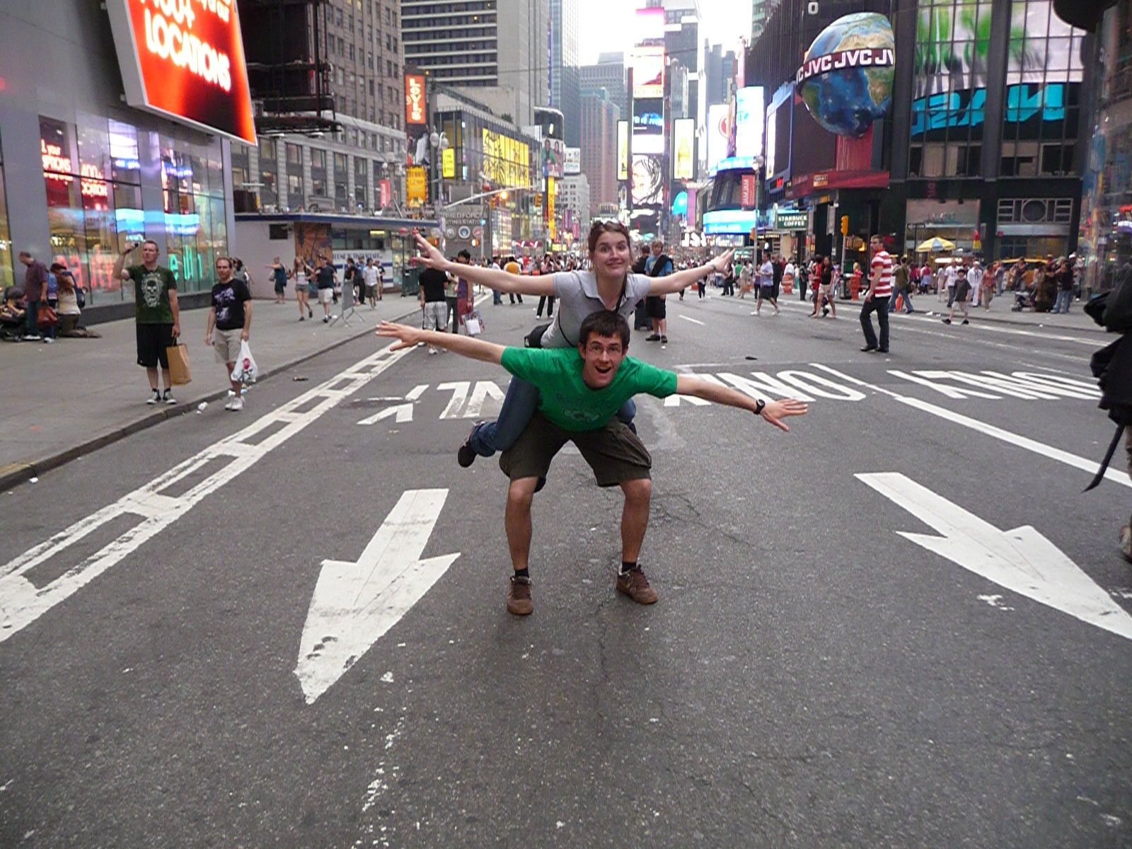 Jojo et Moi à Times Square - Airbus A380 Jojo et Moi à Times Square - Airbus A380