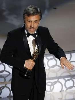 waltz-oscar-15348454-mfbh-templateId-renderScaled-property-.jpg