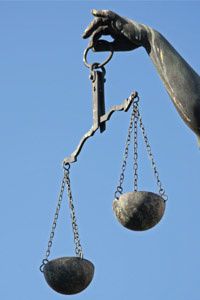 divers justice balance