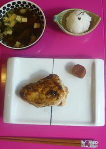 Midori dans sa cuisine !