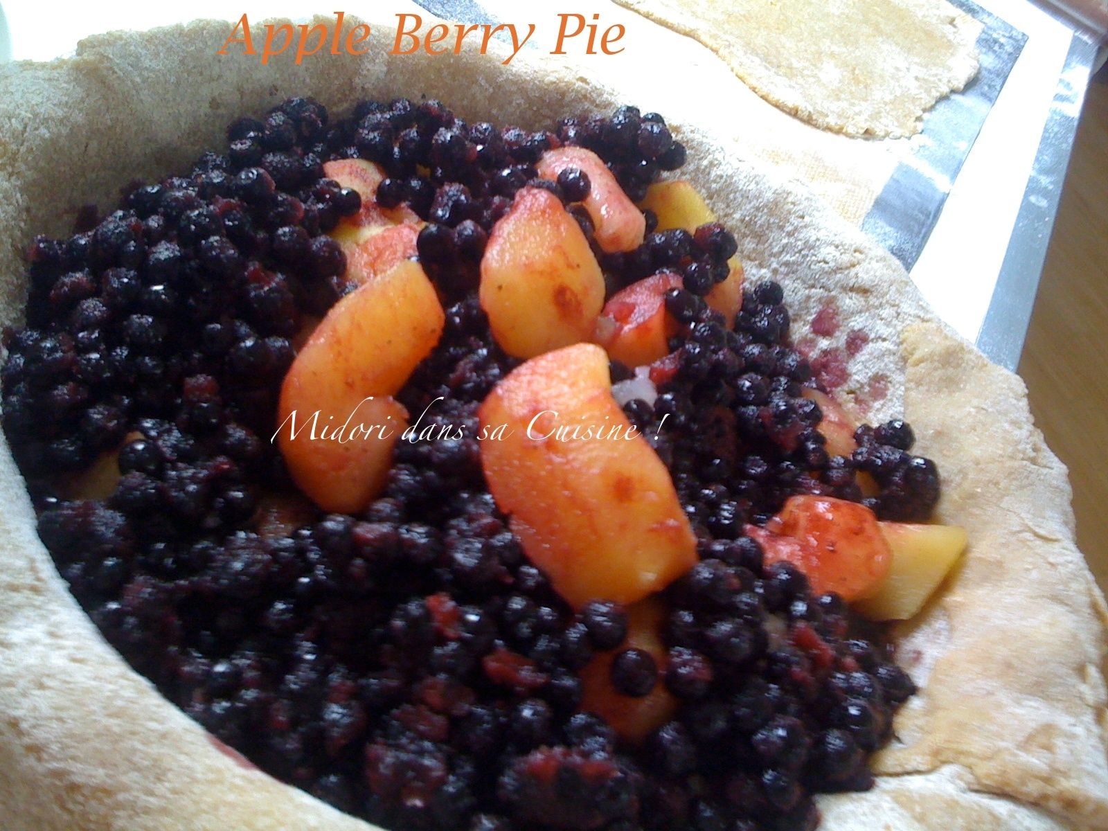 Apple Berry Pie Midori dans sa cuisine !