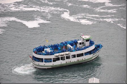 60 la famille on the maid of the mist