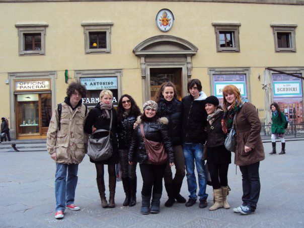 Du 5 au 12 février 2010, 43 littéraires de l'Iroise ont voyagé en Italie et rencontré leurs camarades du Liceo Cecioni, partenaires de l'échange littéraire eTwinning i-voix ...