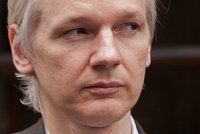 545685_le-fondateur-de-wikileaks-julian-assange-le-26-juill.jpg
