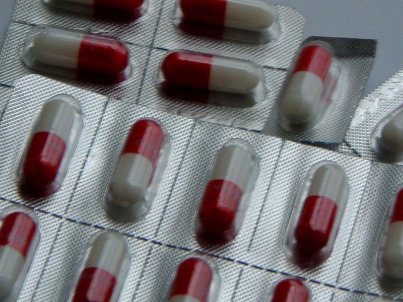 Paracétamol en gélules: cliché du domaine public Source Wikipédia